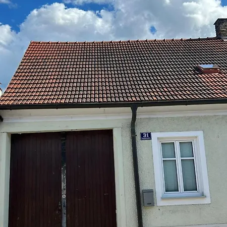 Haus Crisan شقة *